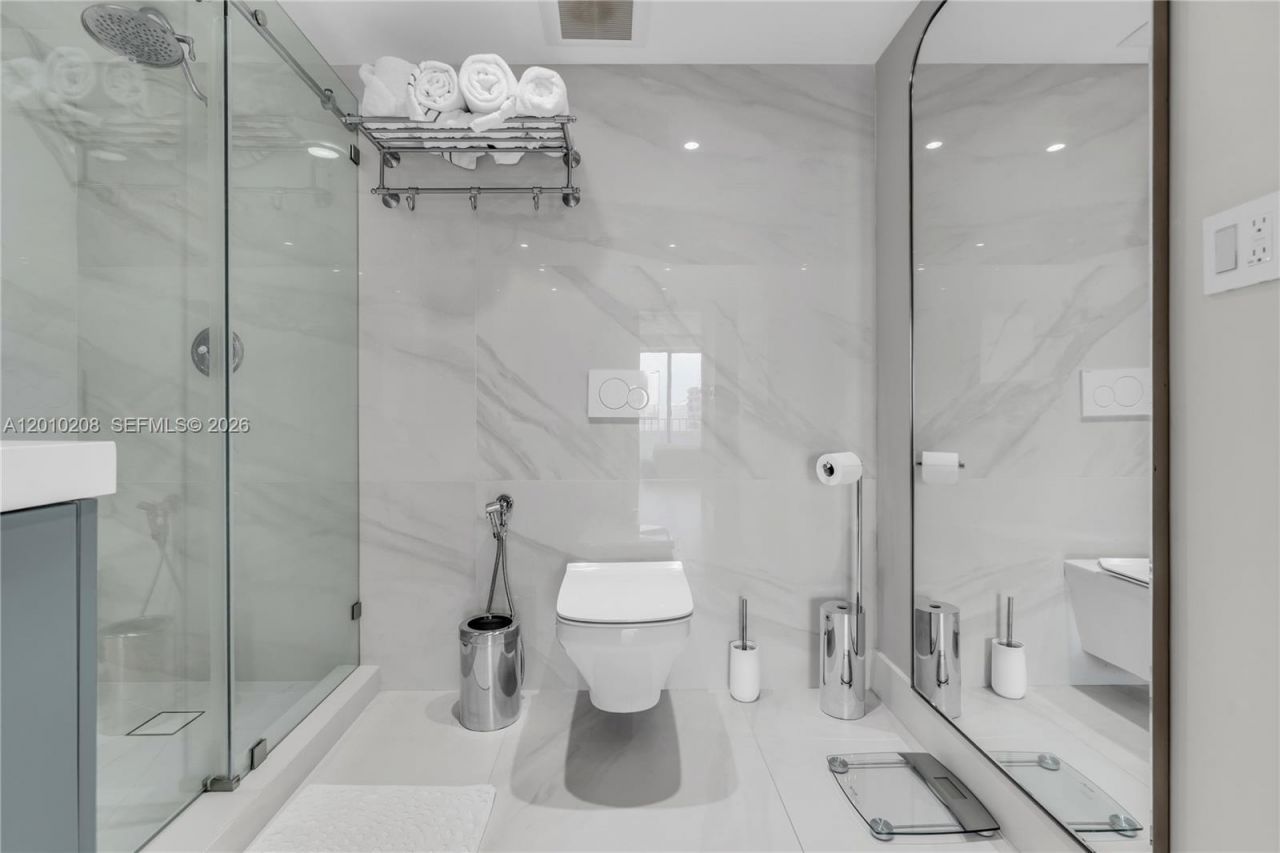 155 Ocean Lane Dr , Unit 1105, Key Biscayne, FL 33149 Photo