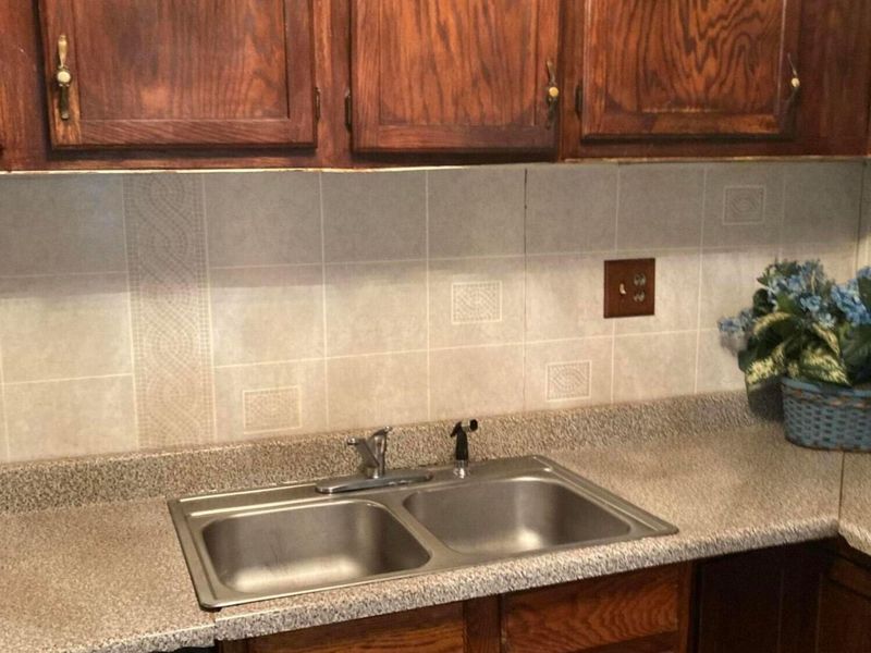 5083 Jameson Drive, Columbus, OH 43232 Photo 11