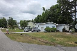 1370 SE Harbour Towne Dr. photo 4