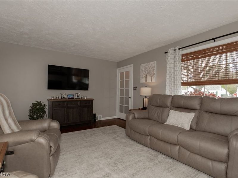 281 E 286th Street, Willowick, OH 44095 Photo 16