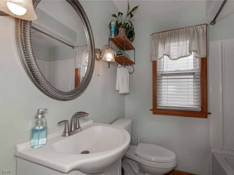 281 E 286th Street, Willowick, OH 44095 Photo 17