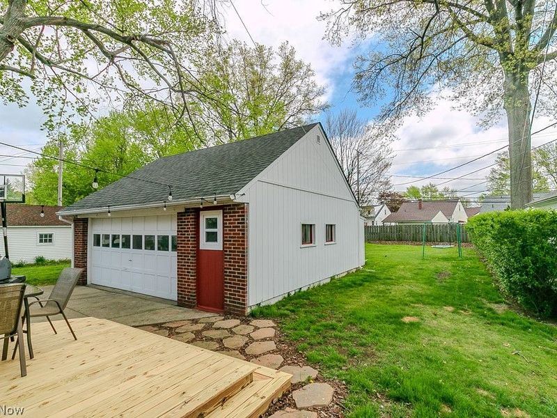 281 E 286th Street, Willowick, OH 44095 Photo 7