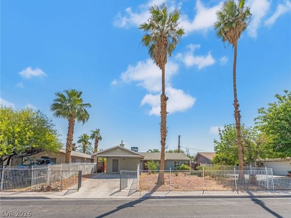 1809 Cherry Lane , Las Vegas, NV 89104