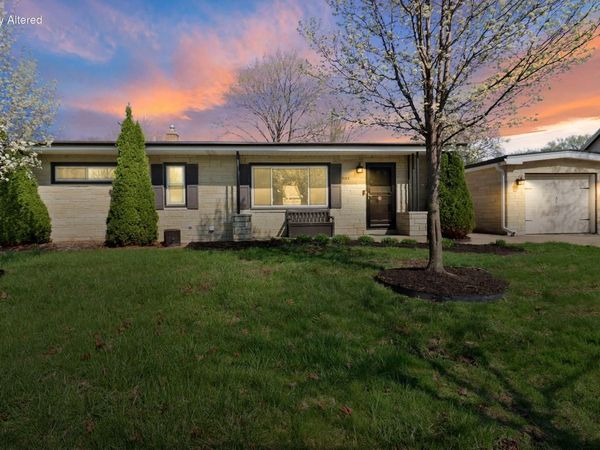 3182 Knoll BOULEVARD, Wauwatosa, WI 53222