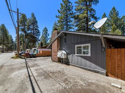 2233 Washington Avenue, South Lake Tahoe, CA 96150 Photo