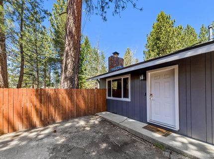 2233 Washington Avenue, South Lake Tahoe, CA 96150 Photo