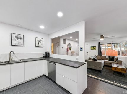 2233 Washington Avenue, South Lake Tahoe, CA 96150 Photo