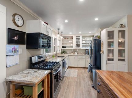 238 Cedar Dr, Hathaway Pines, CA 95233 Photo