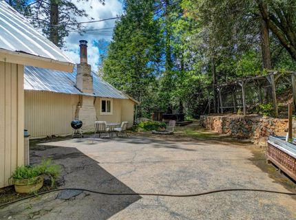 238 Cedar Dr, Hathaway Pines, CA 95233 Photo