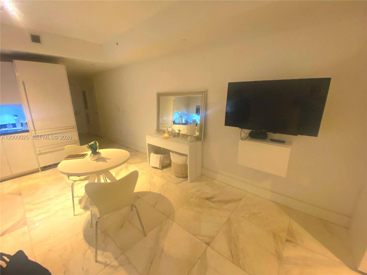 1010 Brickell Ave, Unit 2910, Miami, FL 33131 Photo