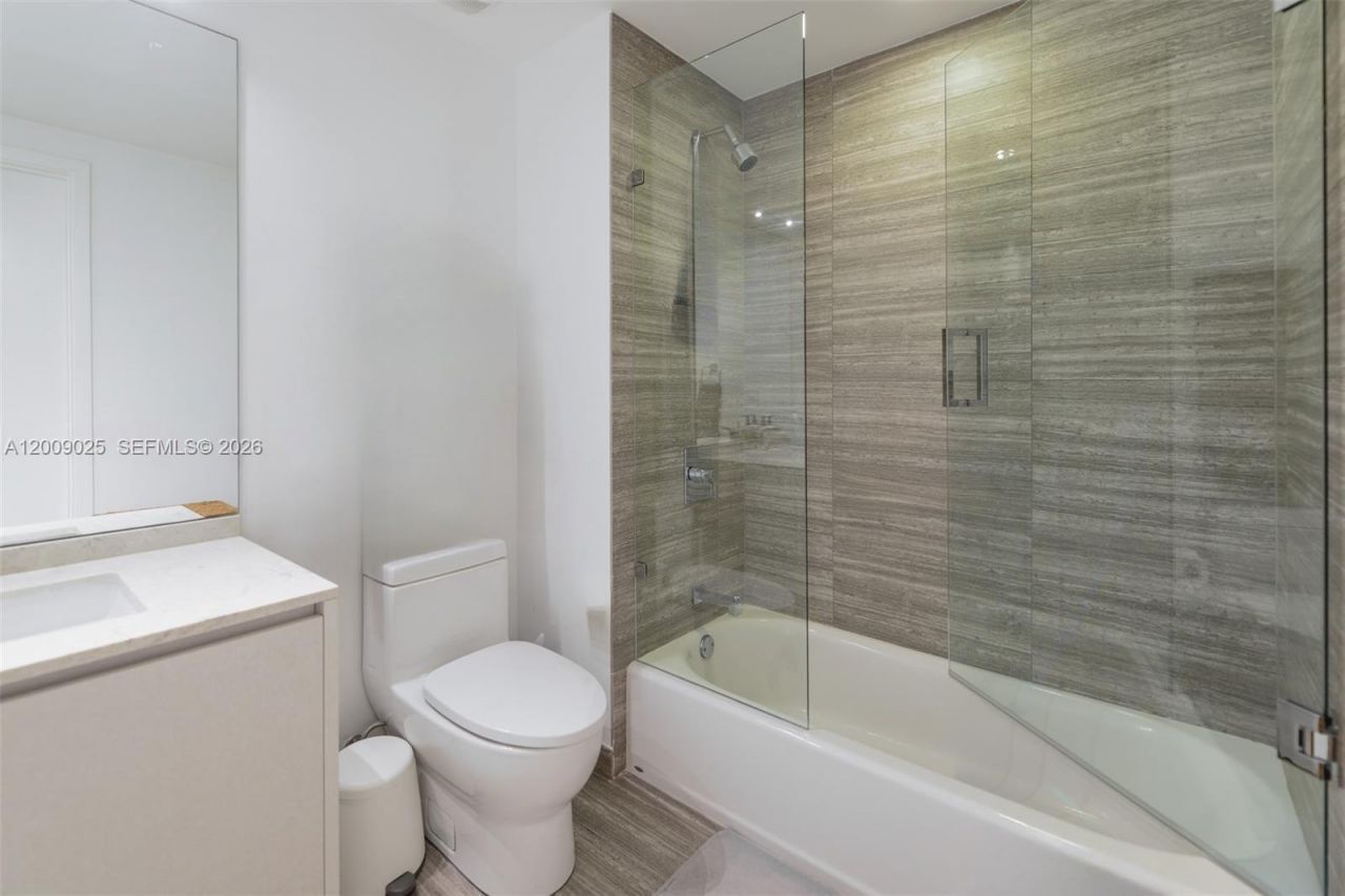 1010 Brickell Ave, Unit 2910, Miami, FL 33131 Photo