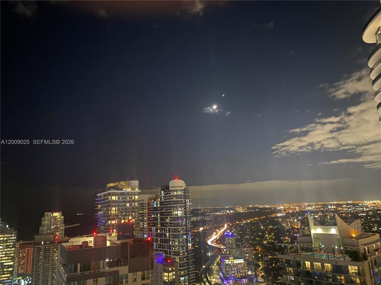 1010 Brickell Ave, Unit 2910, Miami, FL 33131 Photo