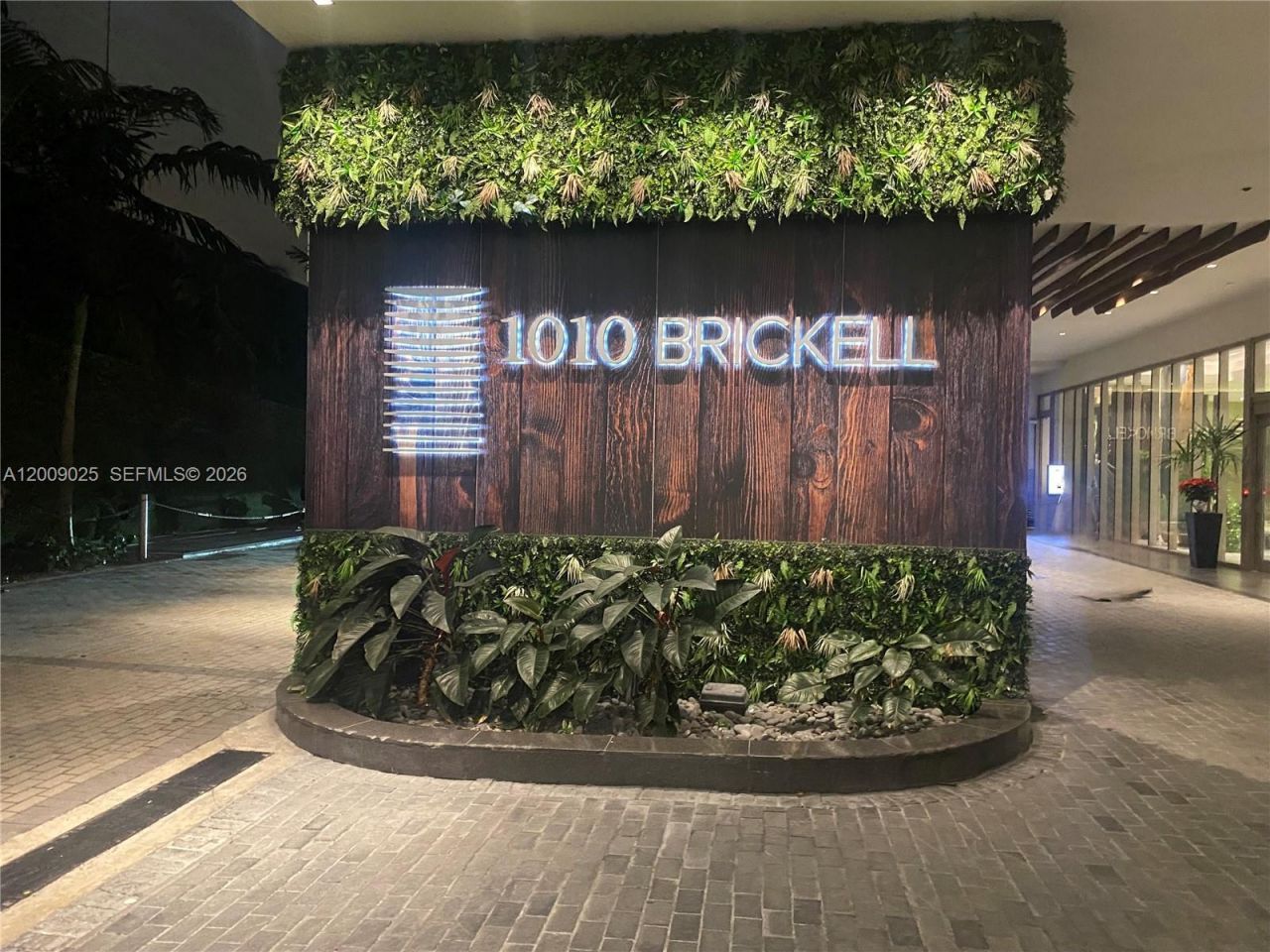 1010 Brickell Ave, Unit 2910, Miami, FL 33131 Photo