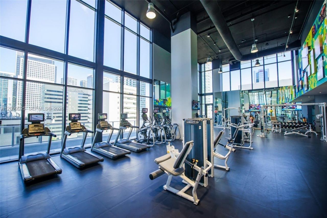 1010 Brickell Ave, Unit 2910, Miami, FL 33131 Photo