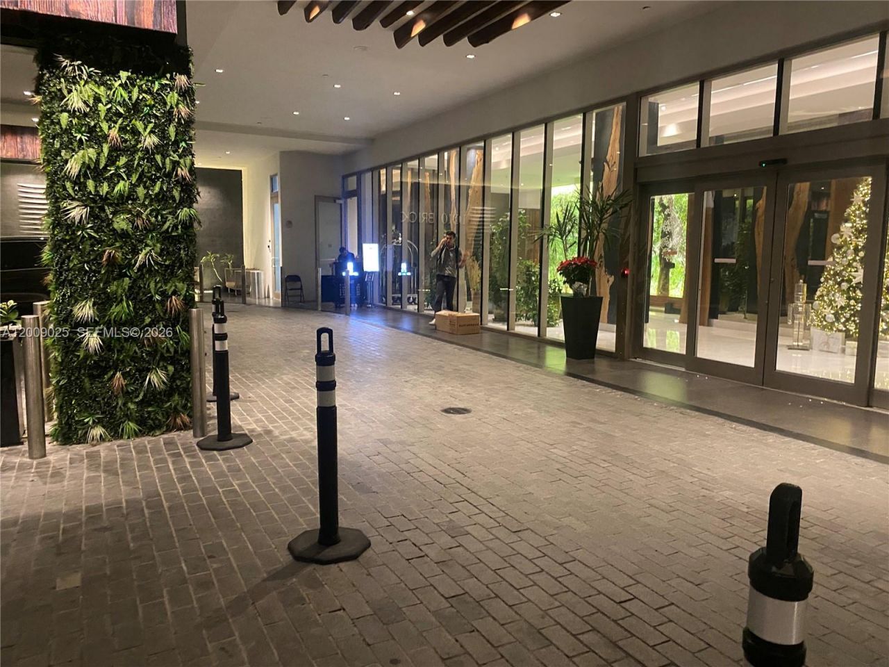 1010 Brickell Ave, Unit 2910, Miami, FL 33131 Photo