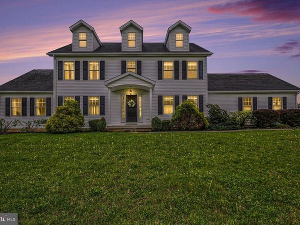 1227 W TRINDLE ROAD, MECHANICSBURG, PA 17055