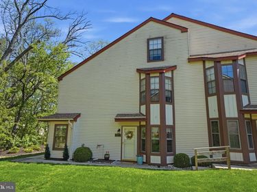 1014 BARRY COURT, HOLLAND, PA 18966