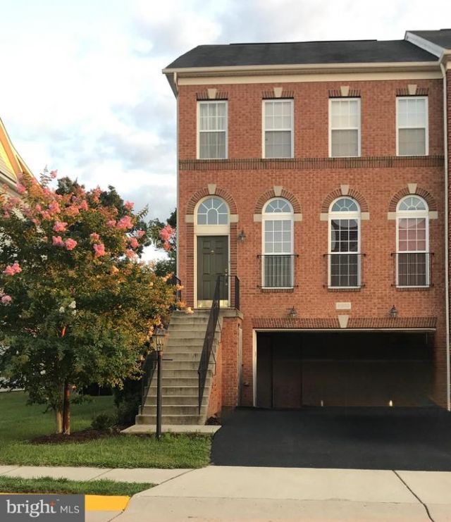 41989 Bushclover Terrace, Aldie, VA 20105 Main Photo