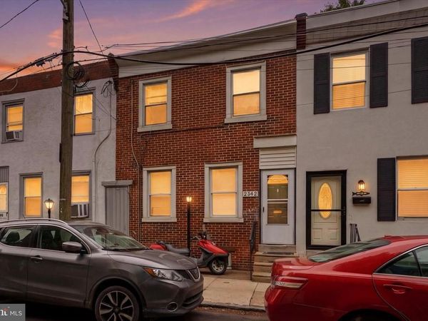 2442 E GORDON STREET, PHILADELPHIA, PA 19125