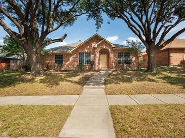 7616 Belcrest Drive, Frisco, TX 75034