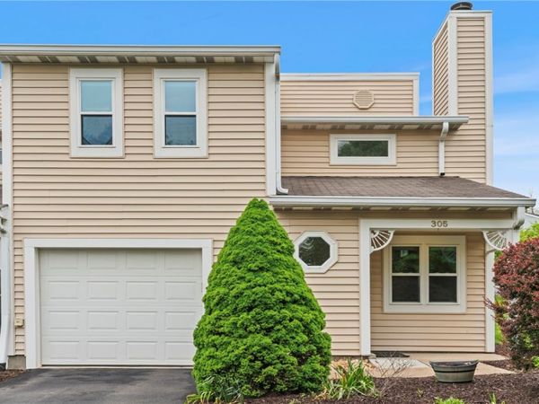 305 Squire Cir, Pittsburgh, PA 15212