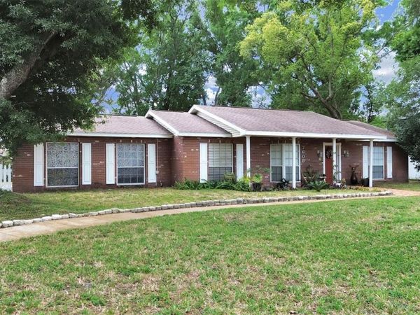 7608 BARRY ROAD , TAMPA, FL 33615