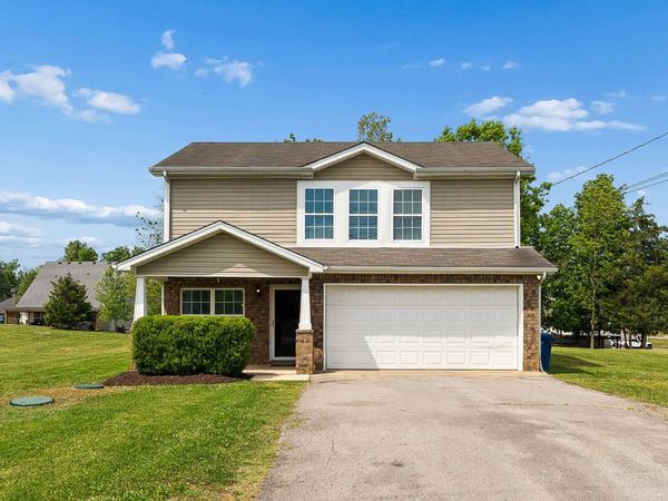 1405 Fall Pkwy , Murfreesboro, TN 37129