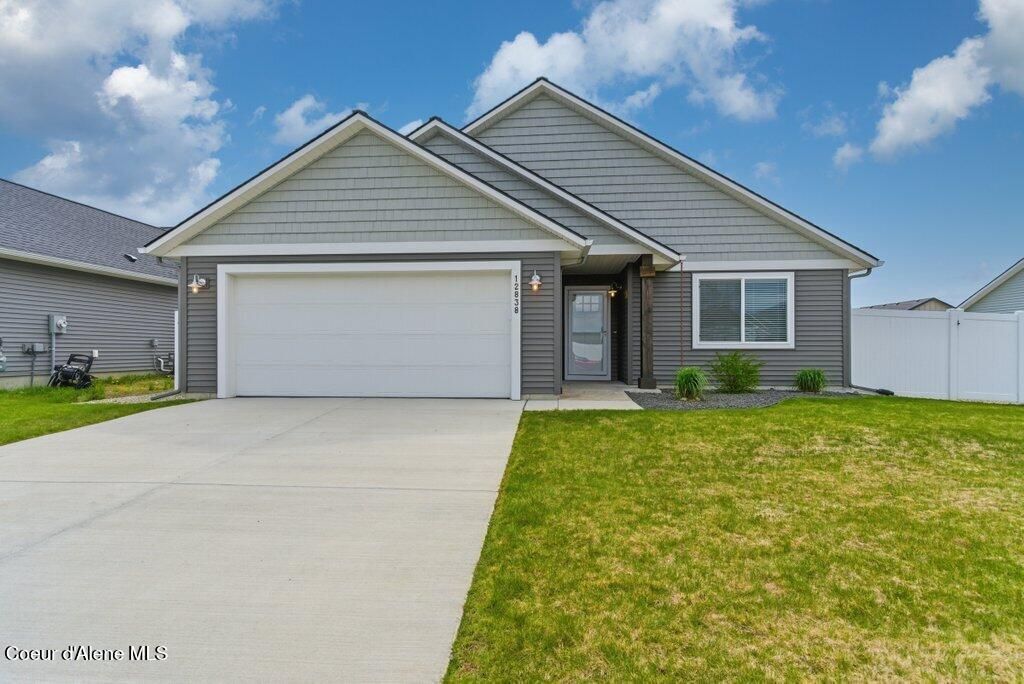 12838 N Farley Way, Rathdrum, ID 83858 Main Photo
