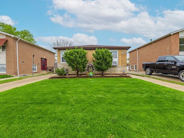 12737 S Manistee Avenue , Chicago, IL 60633