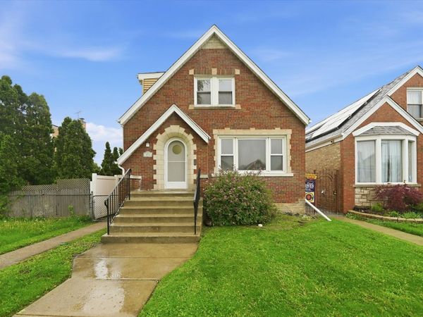 5924 S Kolin Avenue , Chicago, IL 60629