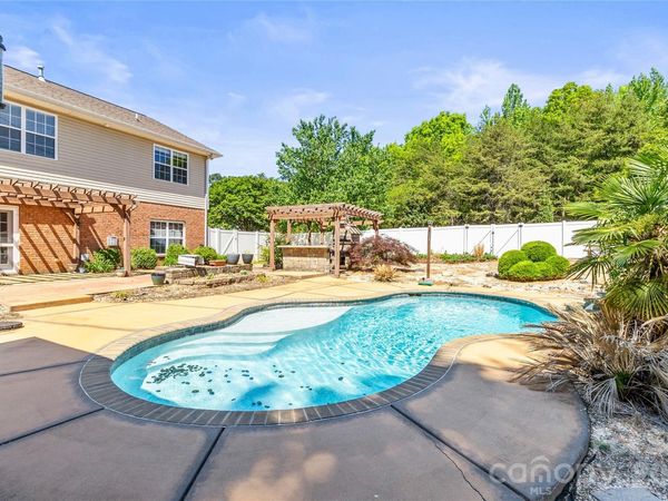 1758 Newland Road , Denver, NC 28037