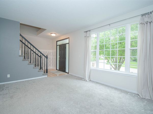 9020 Telford Circle, Johnston, IA 50131