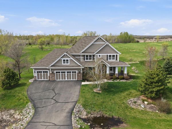 7792 Prairie Grass Pass, Prior Lake, MN 55372