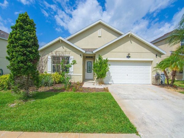 343 Lexington Court SW, Vero Beach, FL 32962