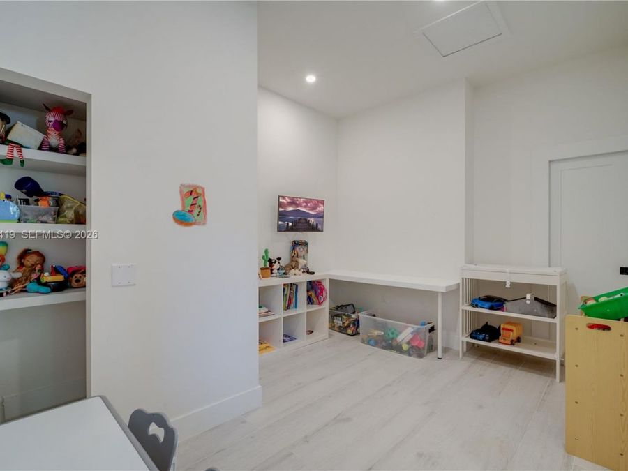 Property Image 58