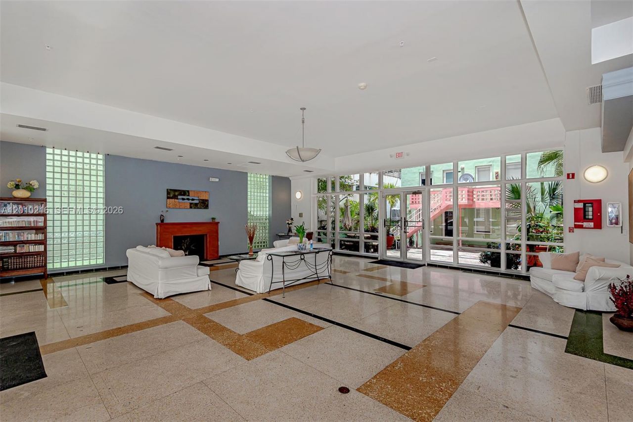 1460 Ocean Dr , Unit 307, Miami Beach, FL 33139 Photo
