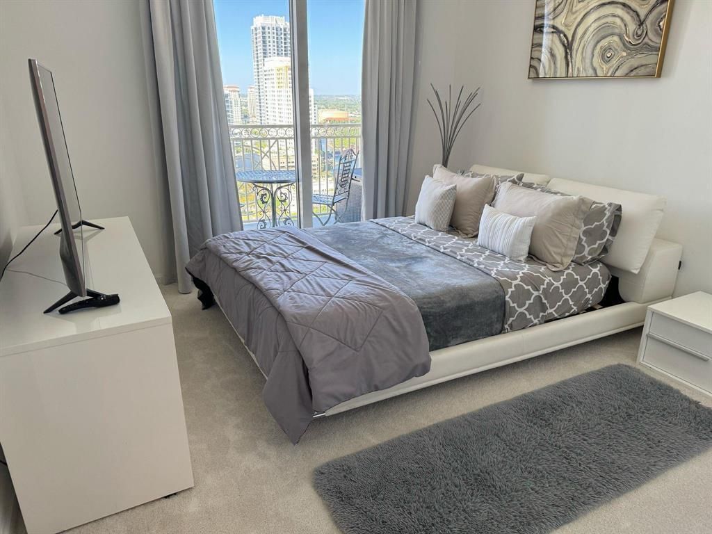 511 SE 5th Avenue, Unit 2215, Fort Lauderdale, FL 33301 Photo