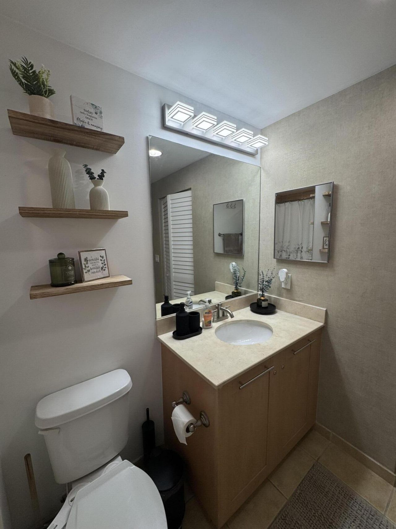 511 SE 5th Avenue, Unit 2215, Fort Lauderdale, FL 33301 Photo
