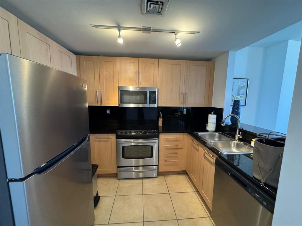 511 SE 5th Avenue, Unit 2215, Fort Lauderdale, FL 33301 Photo