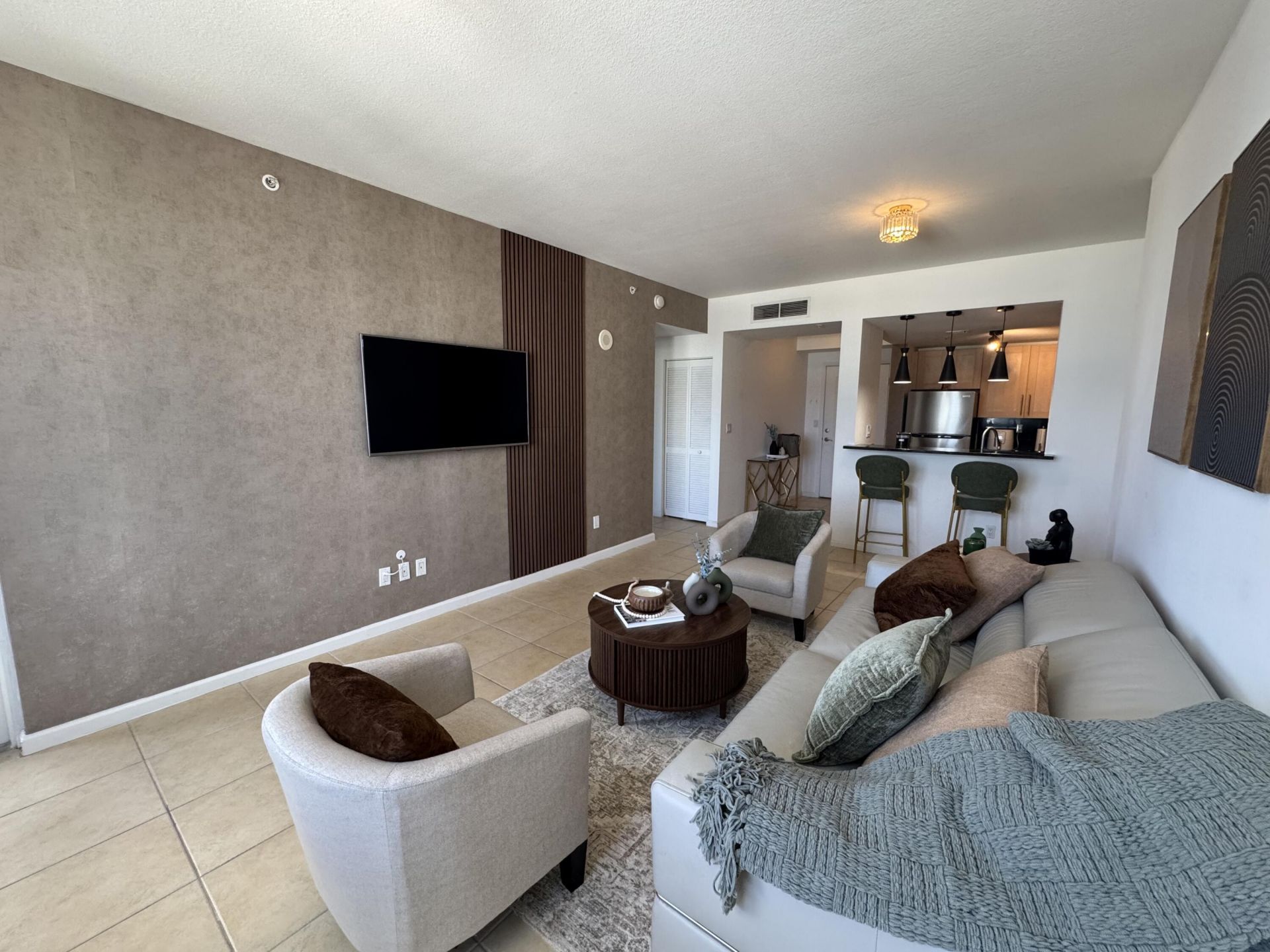 511 SE 5th Avenue, Unit 2215, Fort Lauderdale, FL 33301 Photo