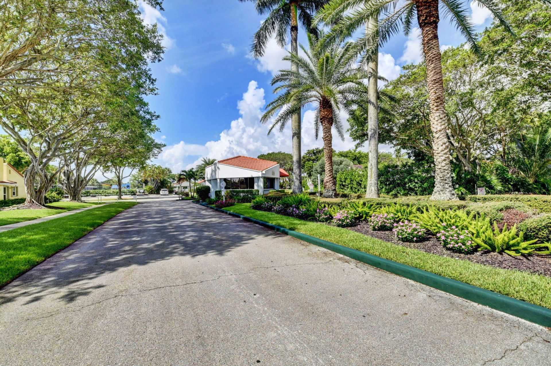 2320 SW 23rd Cranbrook Drive, Boynton Beach, FL 33436 Photo