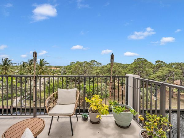 1000 River Reach Drive, Unit 505, Fort Lauderdale, FL 33315