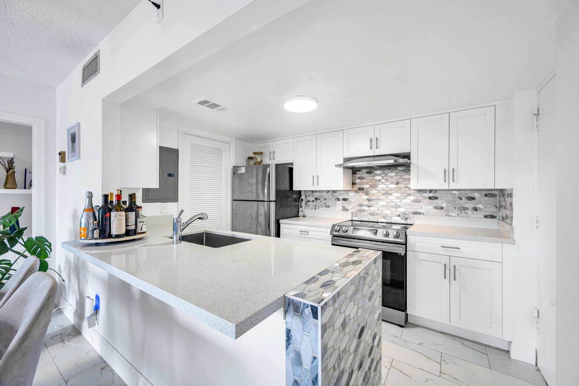 1000 River Reach Drive, Unit 505, Fort Lauderdale, FL 33315 Photo
