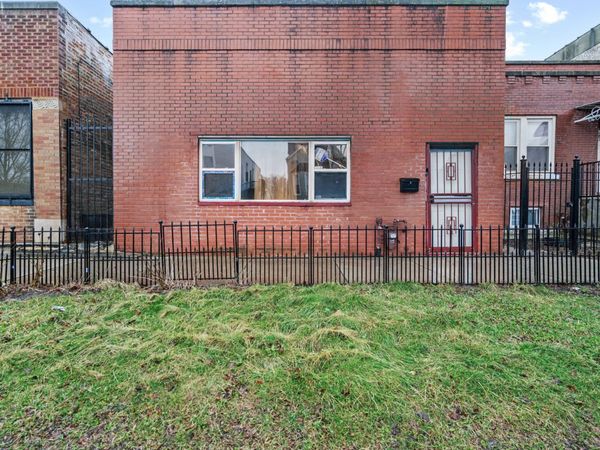 4303 W Cortez Street , Chicago, IL 60651