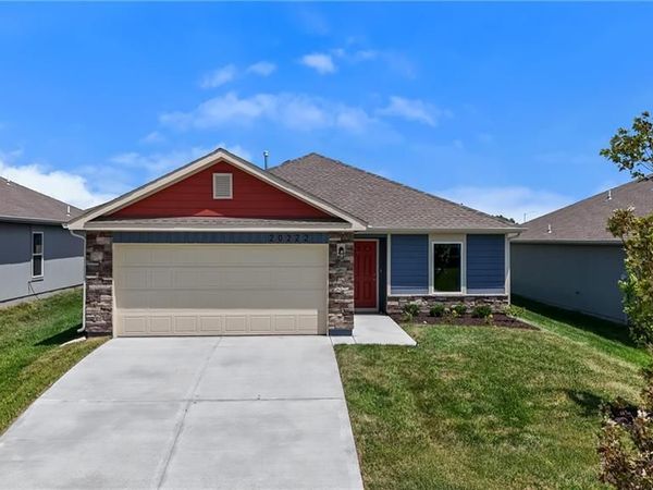 20222 W 195th Street, Spring Hill, KS 66083
