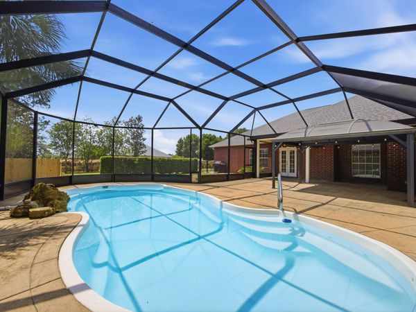 51 Tournament Lane, Freeport, FL 32439