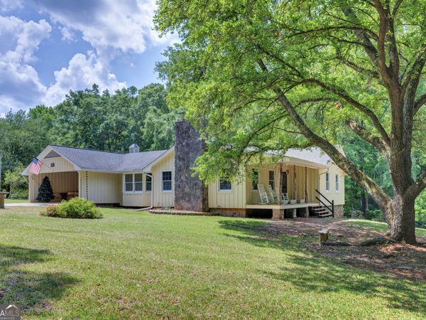 1806 Ga Highway 142, Shady Dale, GA 31085