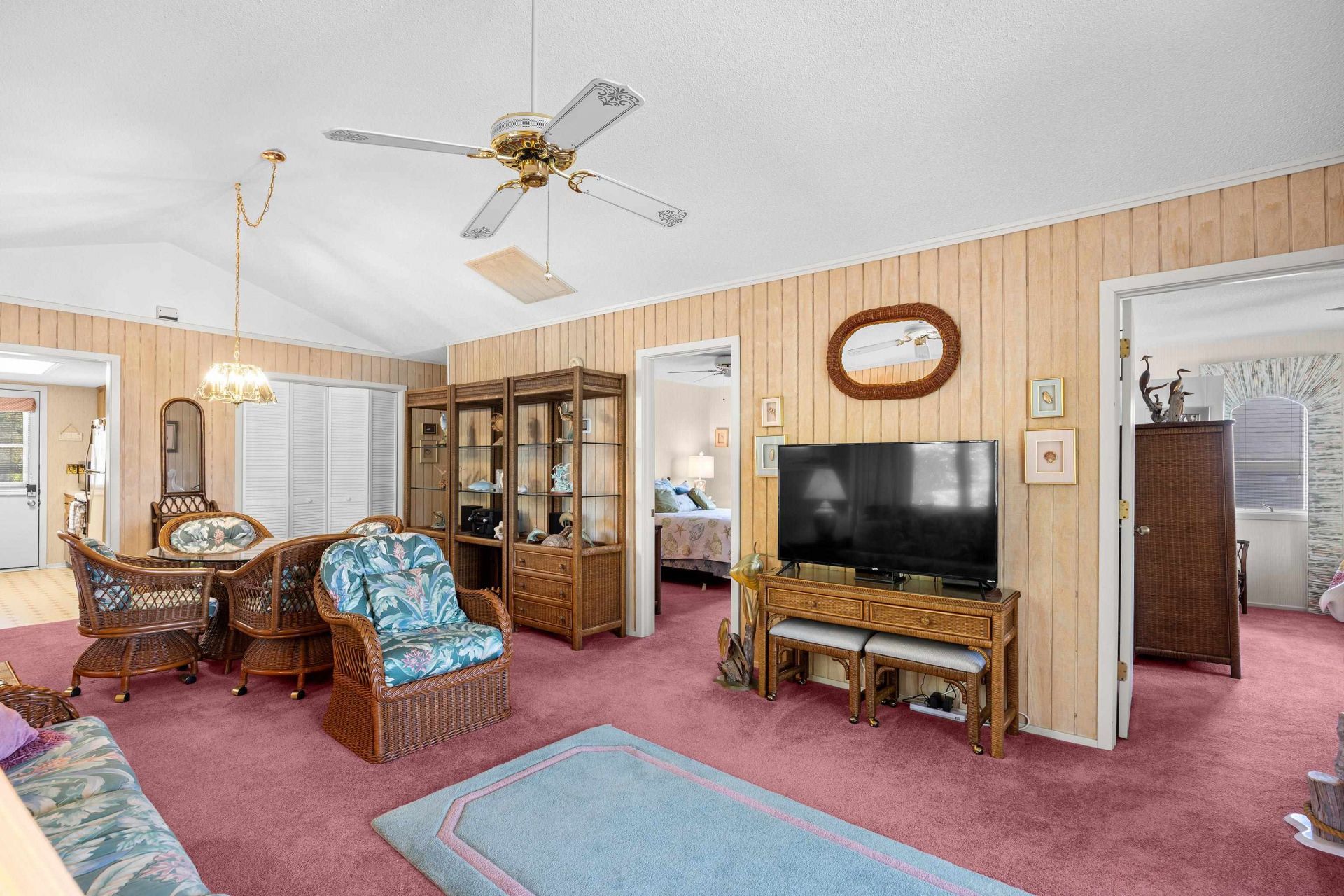 35 Kings Ct. Photo 13