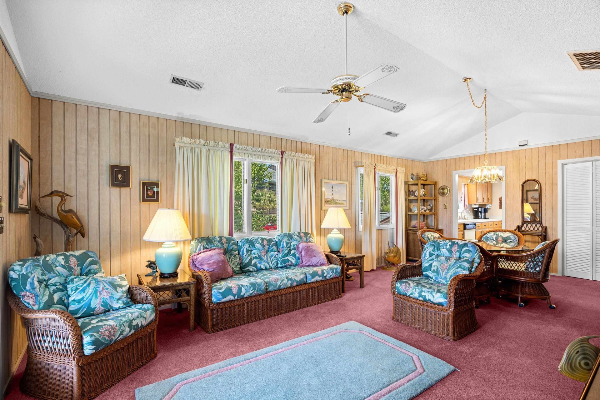 35 Kings Ct. Photo 14