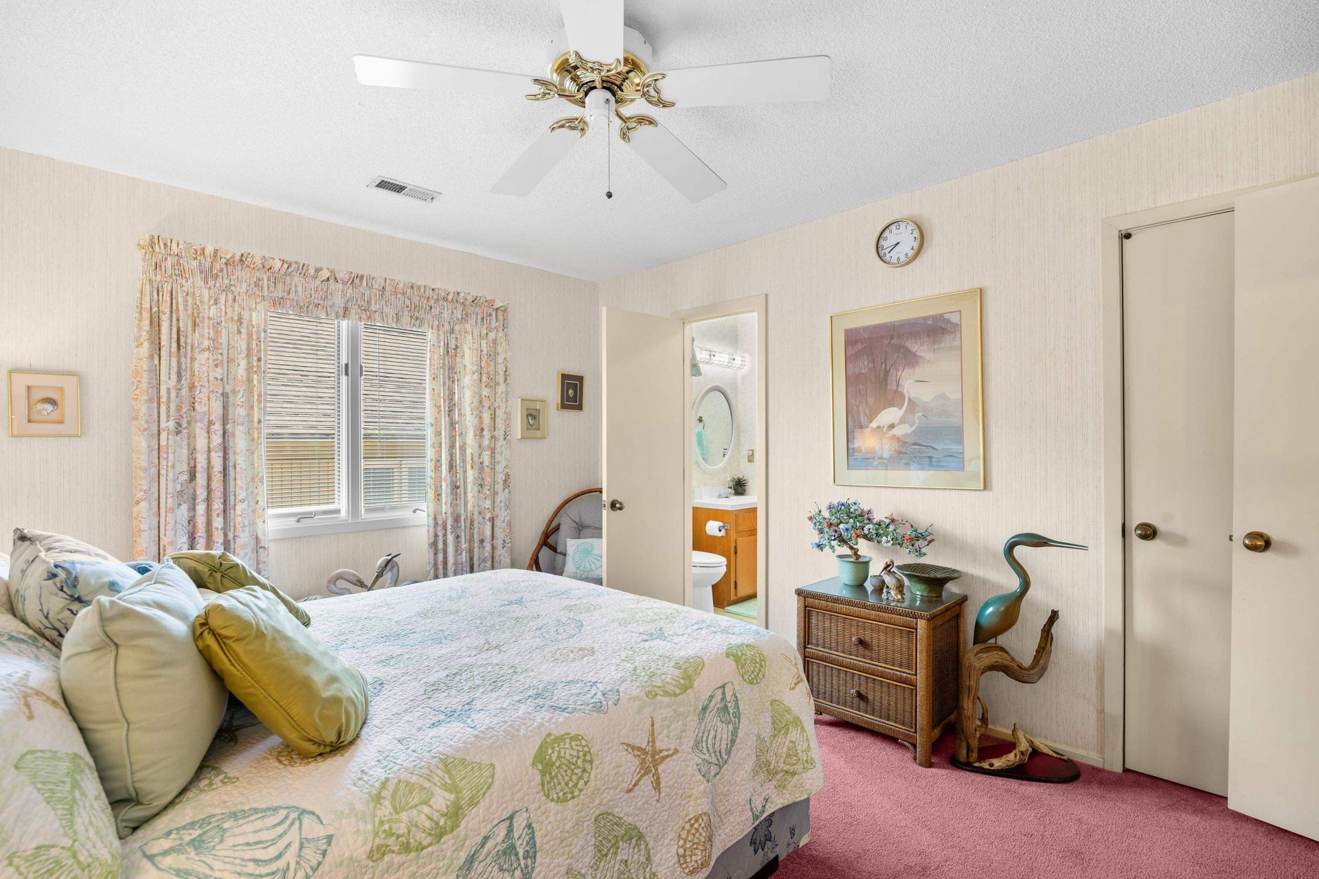 35 Kings Ct. Photo 20